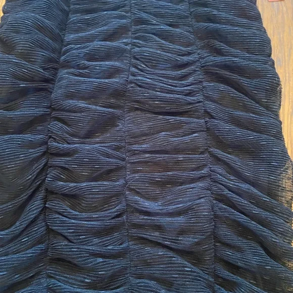 Haute Monde Black Ruched Long Sleeve Dress - Picture 3 of 6